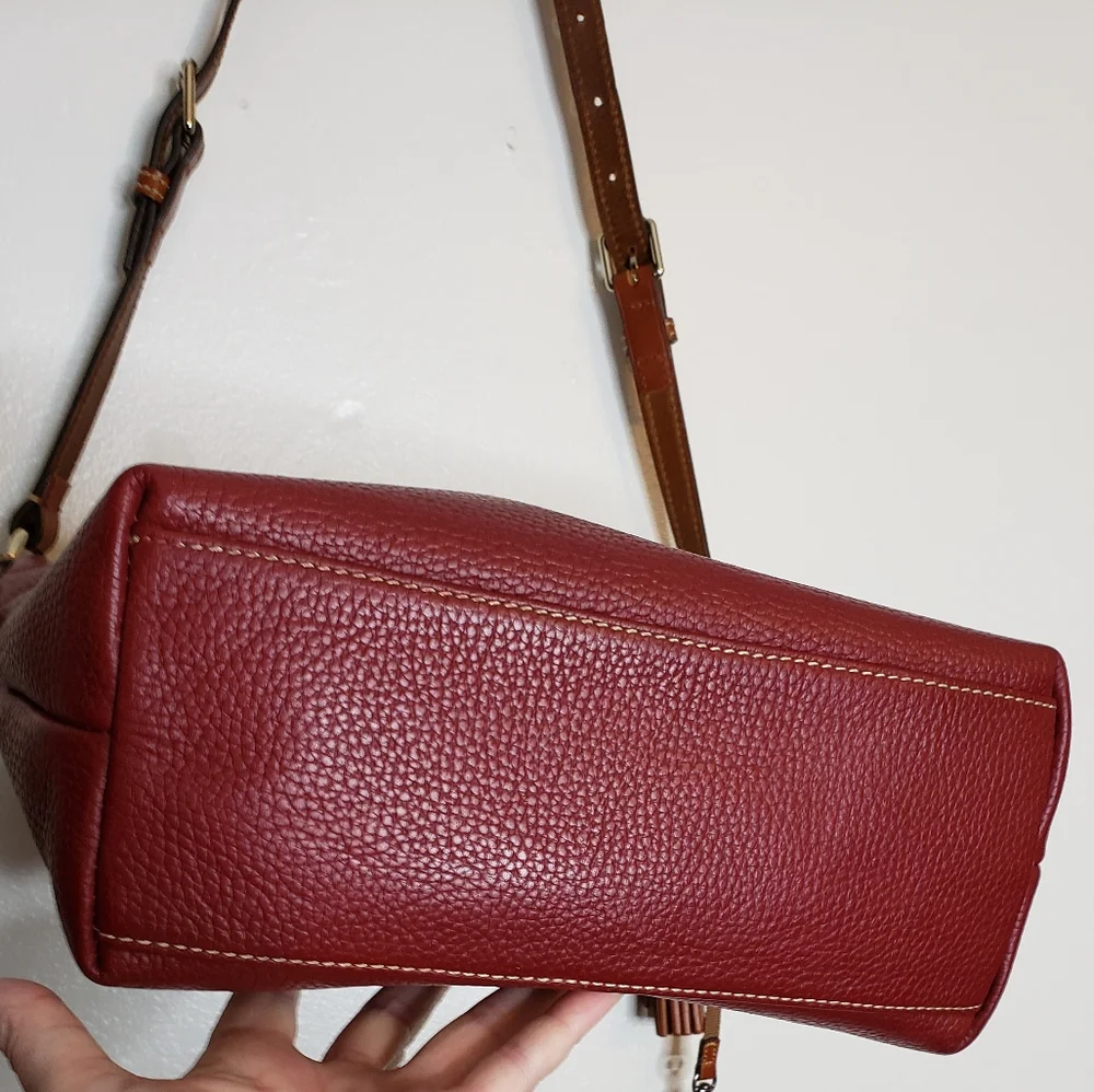 Authentic Dooney & Bourke Genuine Pebbled Leather Large Crossbody Bag Tote - Picture 11 of 16